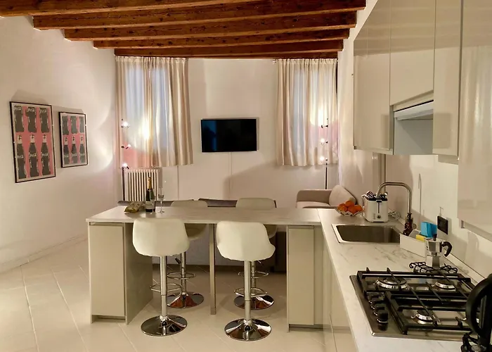 Petrarca Deluxe Apartamento